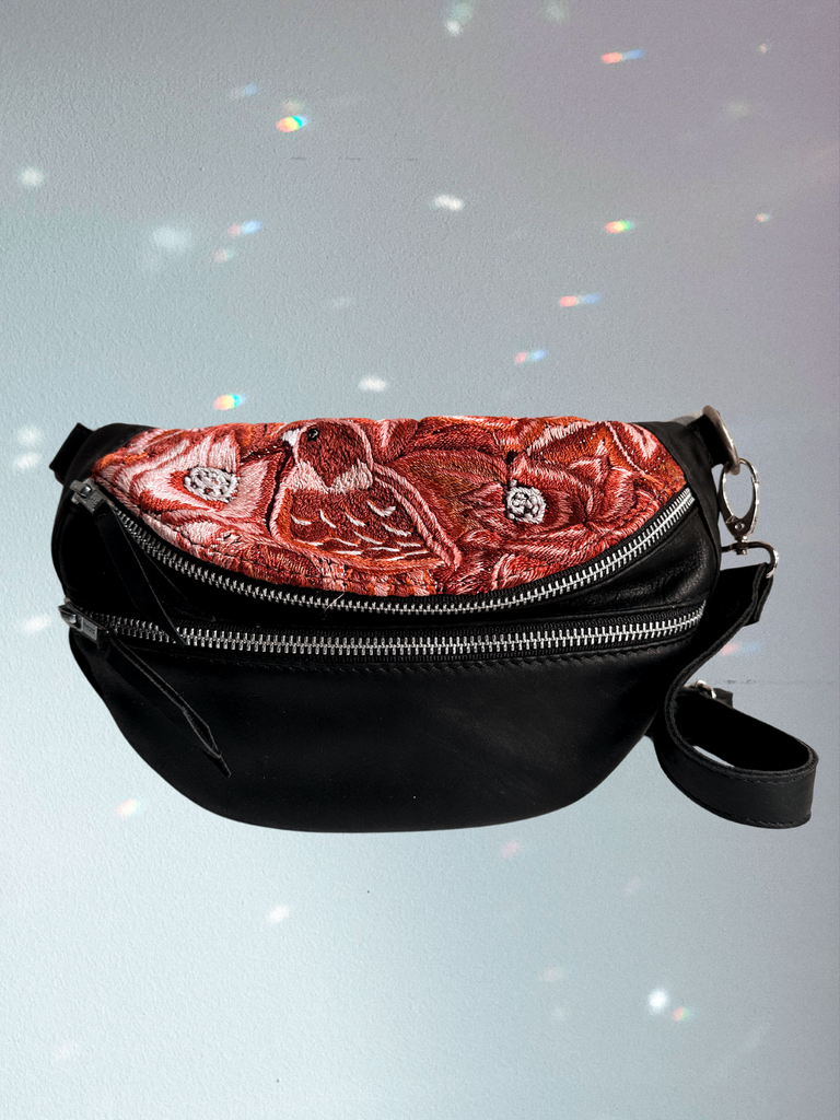 🐍 Hiptipico Sling Bag - Raven