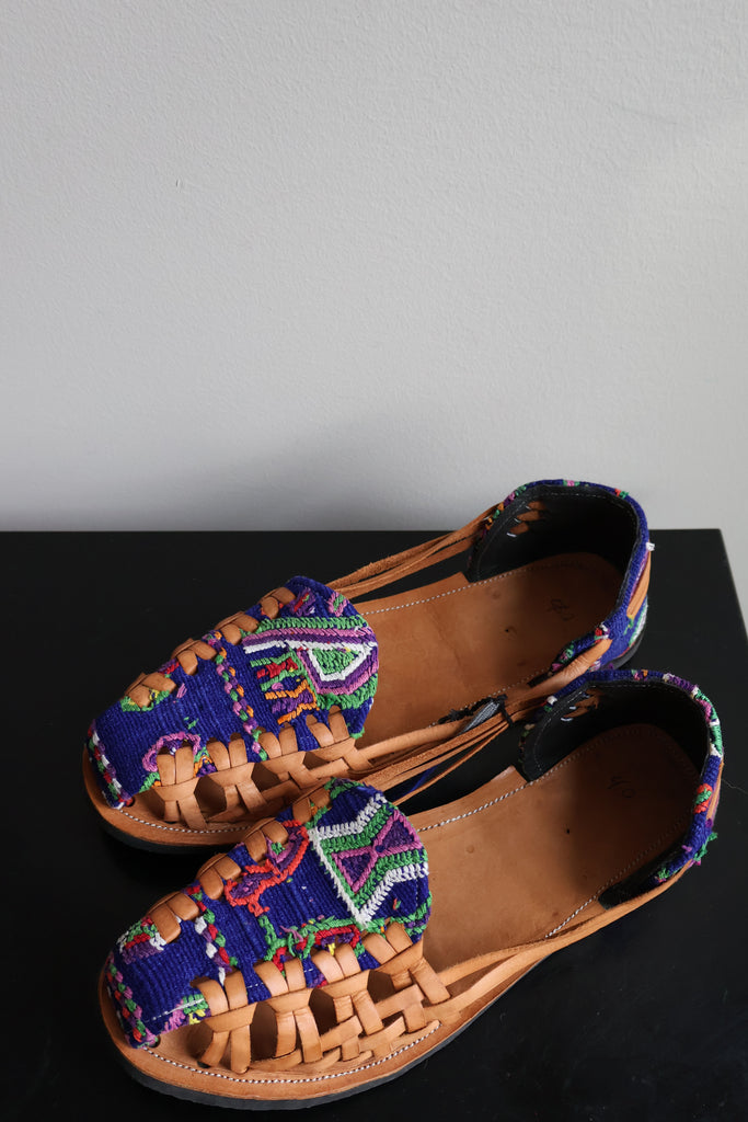 🥥 Hiptipico Huipil Huaraches - Size 40