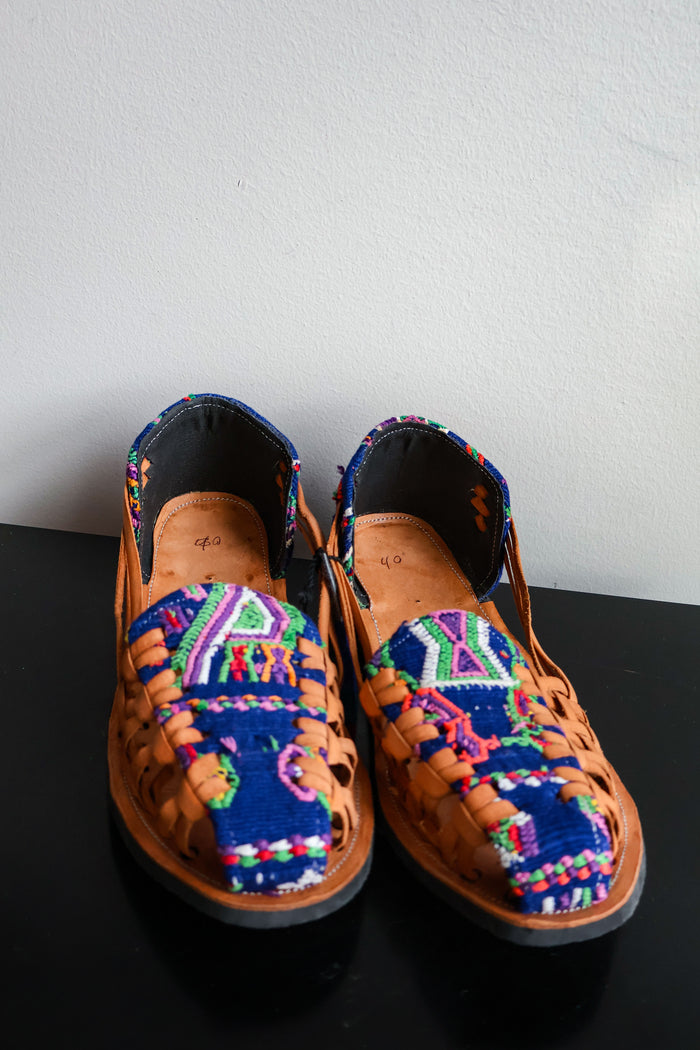 🥥 Hiptipico Huipil Huaraches - Size 40