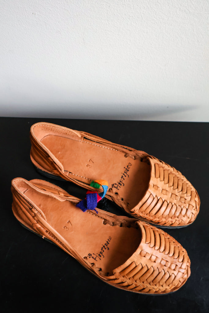 🥥 Hiptipico Huarache Shoes - Size 37