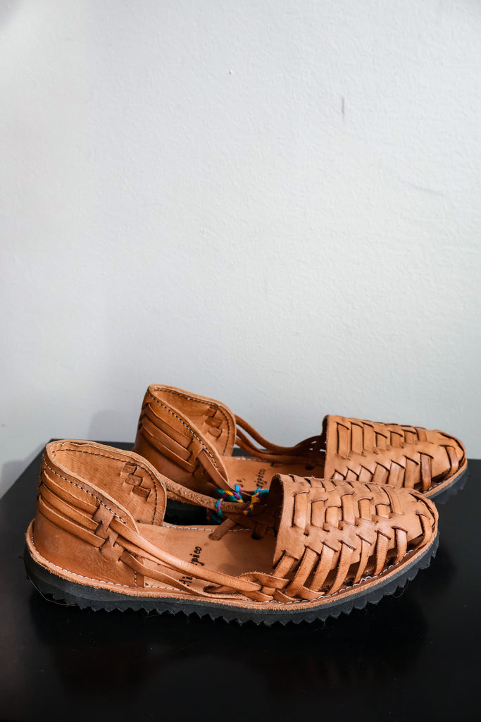 🥥 Hiptipico Huarache Shoes - Size 36