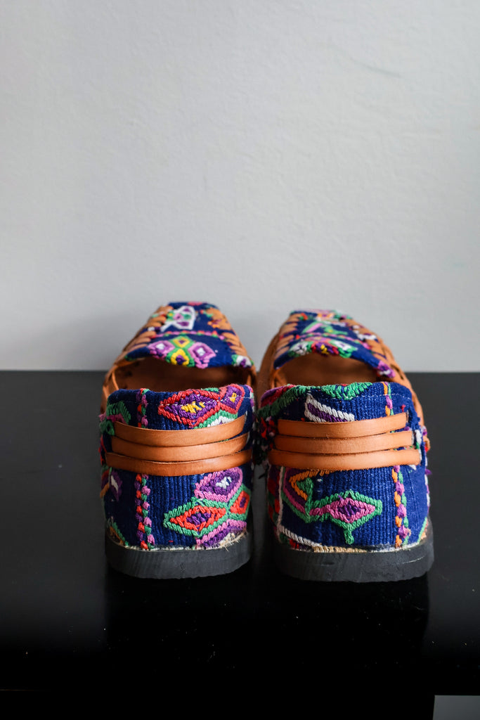 🥥 Hiptipico Huipil Huaraches - Size 40