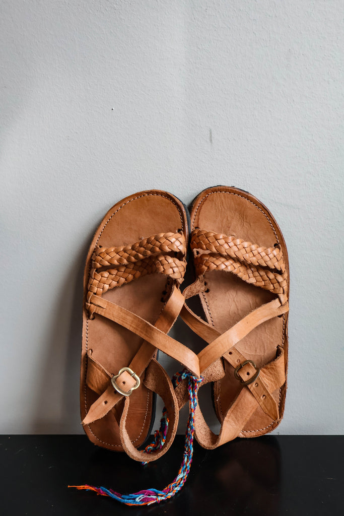 🥥 Hiptipico Boho Sandal - Size 35