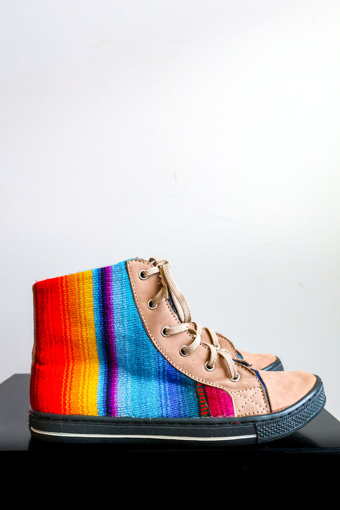 🌈 Hiptipico High Top Sneaker - Size 40