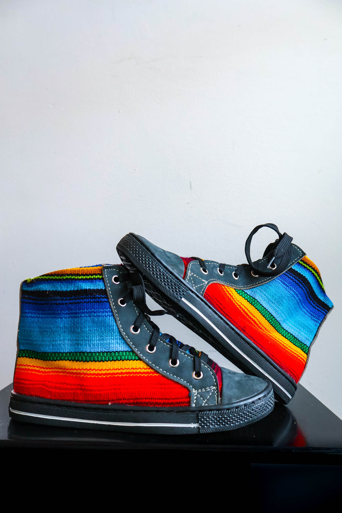 🌈 Hiptipico High Top Sneaker - Size 38