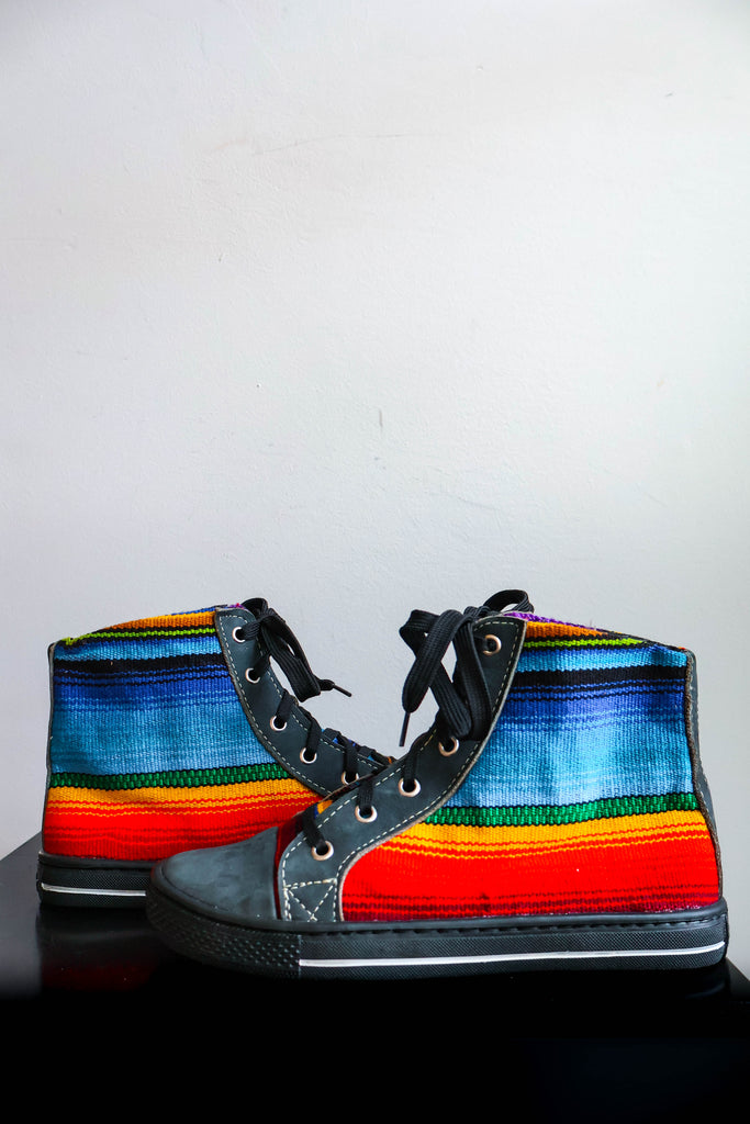 🌈 Hiptipico High Top Sneaker - Size 38