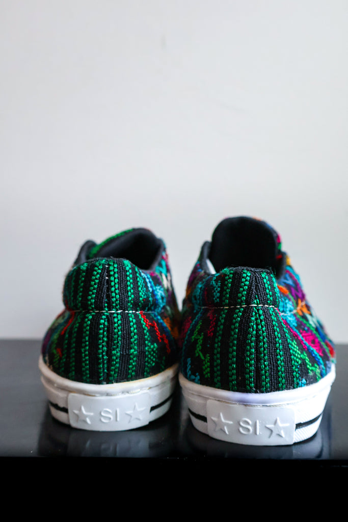 🌈 Hiptipico Classic Sneaker - Size 38