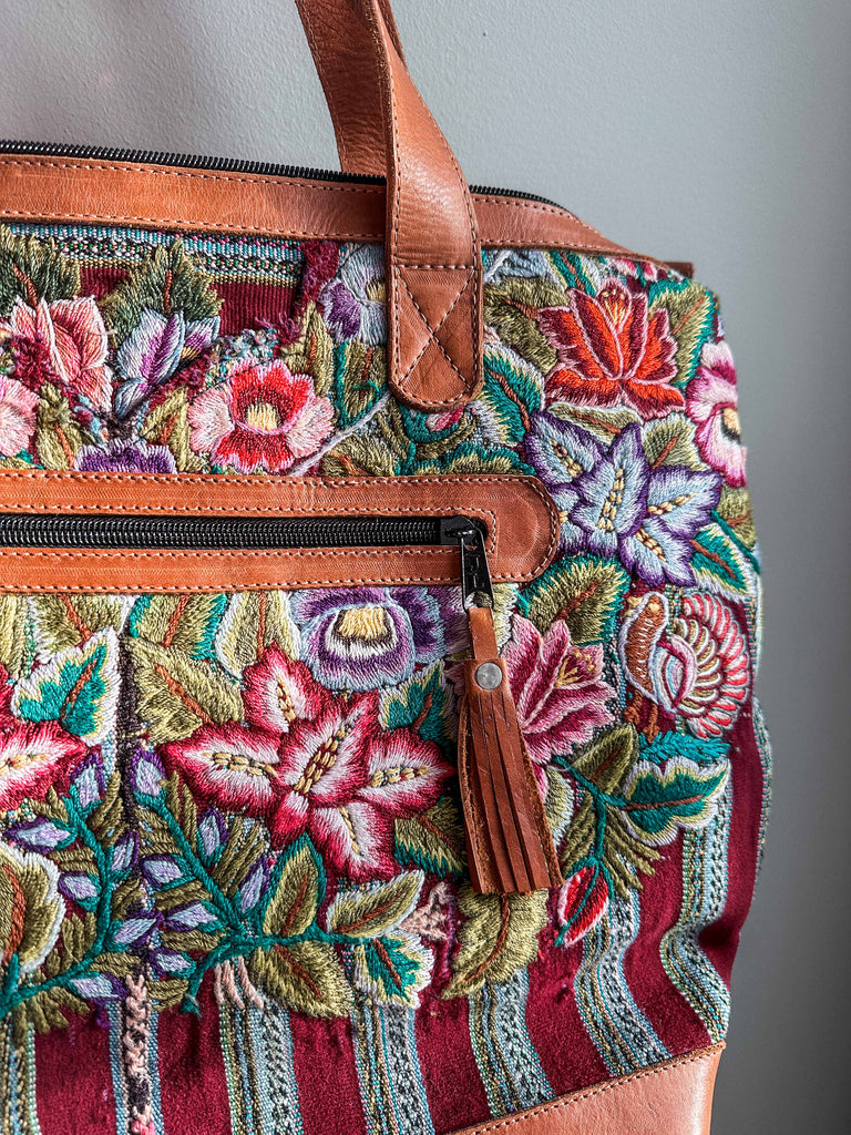 ☮️ Vintage Hiptipico Bag - Josie Weekender